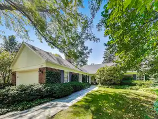 California-Casual Living in Glencoe