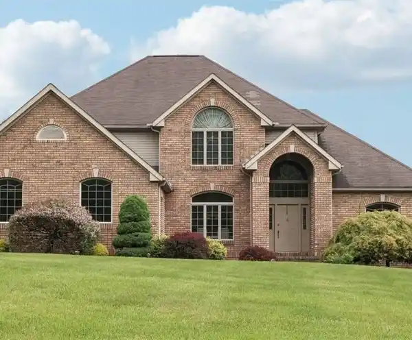 CUSTOM LAKEFRONT RETREAT ON 9+ ACRES