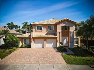 Prestigious Doral Isles Riviera