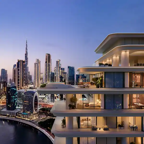 ULTRA-LUXURIOUS WATERFRONT APARTMENT OFFERING STUNNING VIEWS