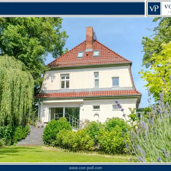 HISTORIC PANKOW VILLA WITH MODERN COMFORTS AND PARK-LIKE GARDEN