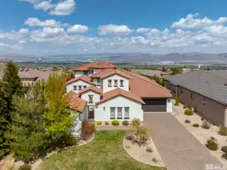 Stunning Luxury Family Home in Prestigious Arrowcreek
