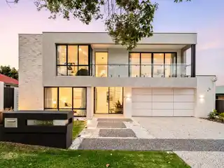 Intelligent Innovation in Stunning Como Residence