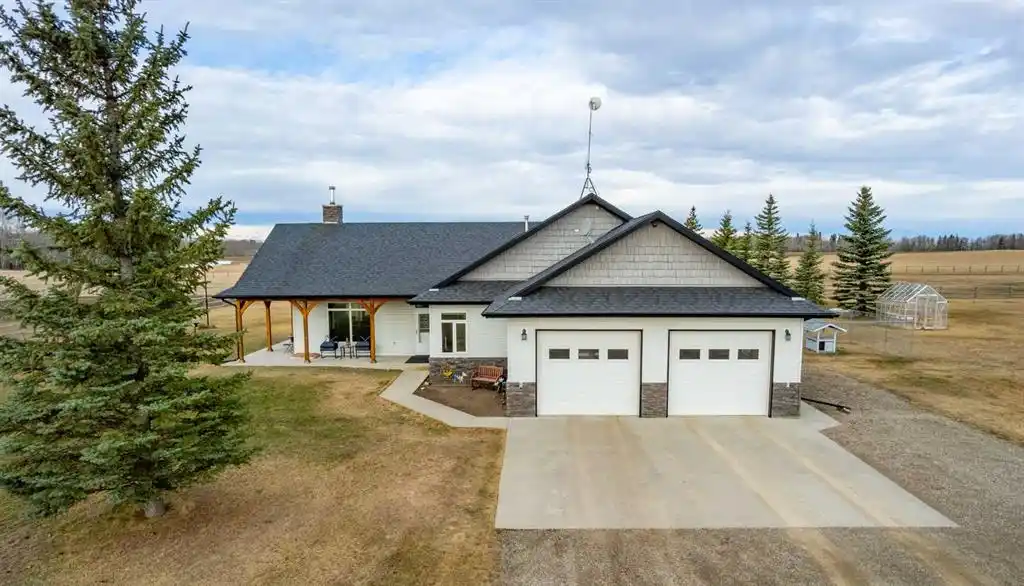 Immaculate 153-acre Property