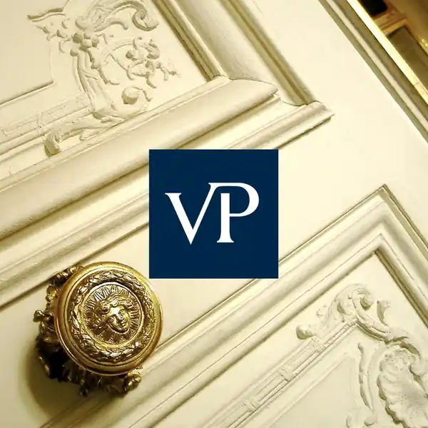 STATELY MANSION WITH CULTURAL MONUMENT