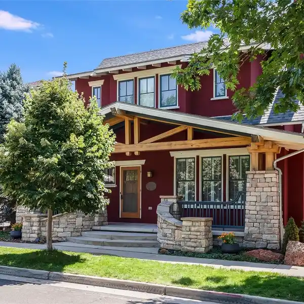 AWARD-WINNING CRAFTSMAN WITH PRIVATE CARRIAGE HOUSE