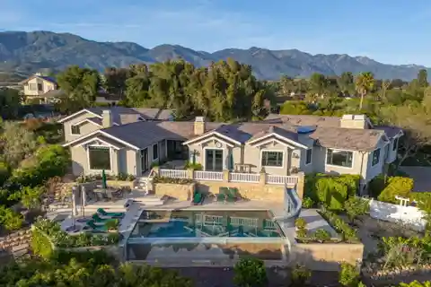 Modern Craftsman-inspired Retreat