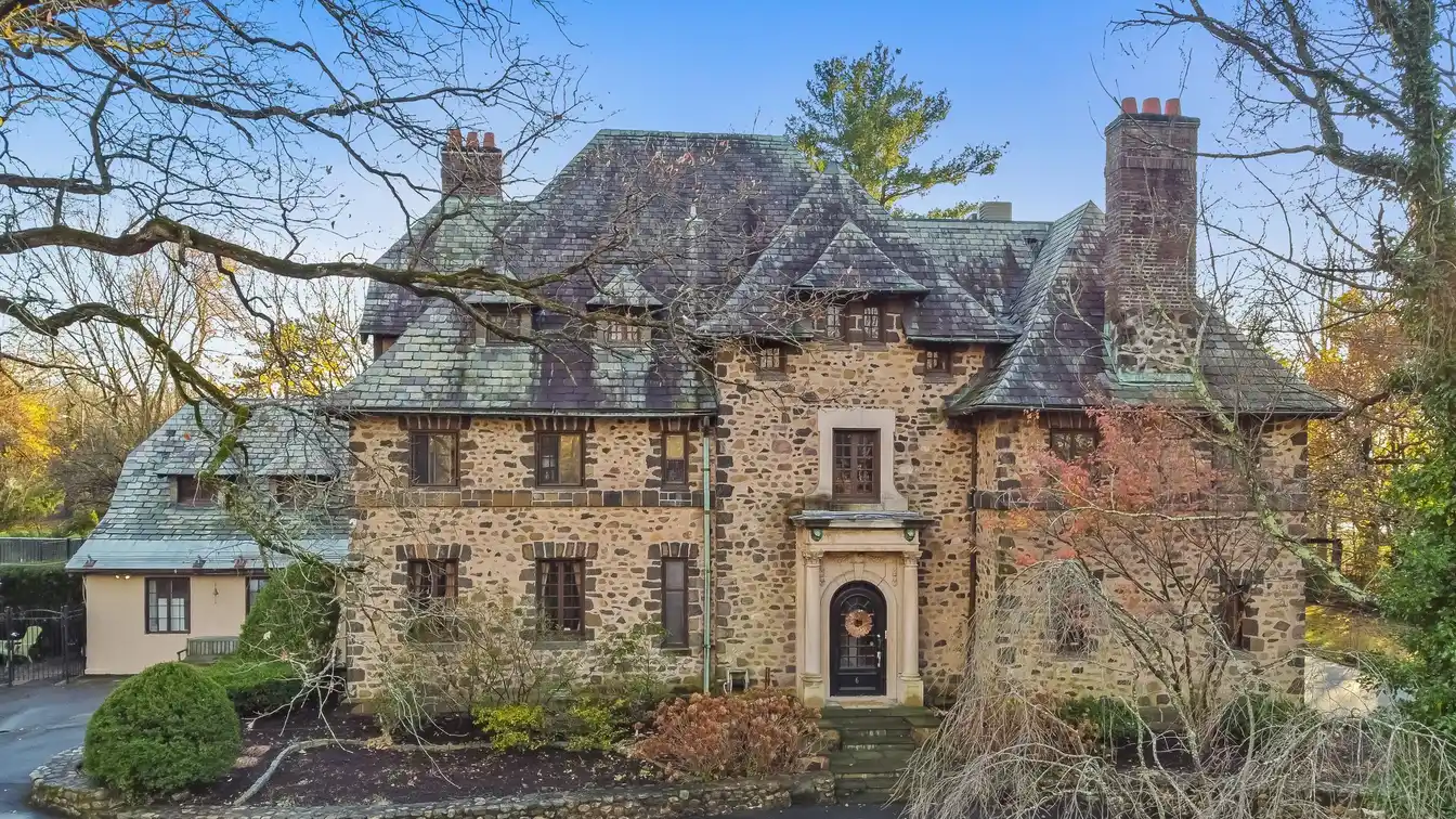 Stunning Tudor Mansion in a Prestigious Neighborhood