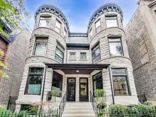 Lovely Lincoln Park Condo