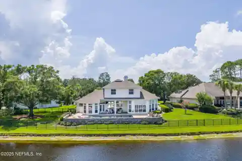 Upgraded Lakefront Home in Jax Golf and Country Club