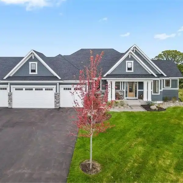 STUNNING HOME IN ELWELL FARMS COMMUNITY