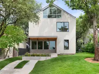 Minimalist Modern in Travis Heights