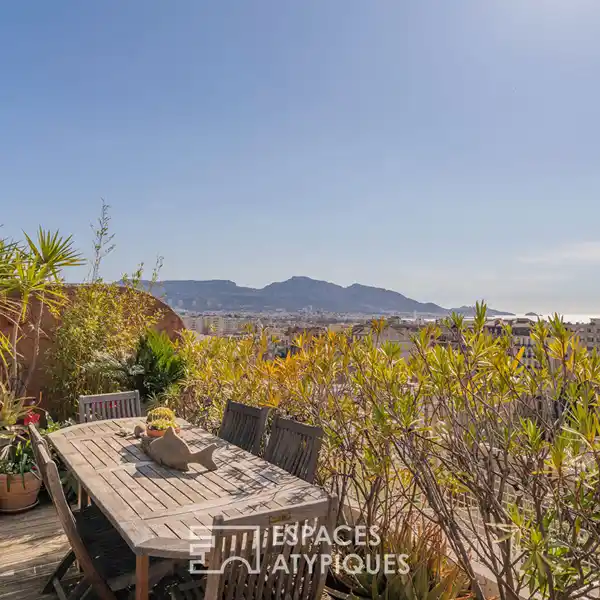 DUPLEX WITH ROOFTOP AND PANORAMIC VIEW