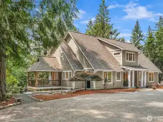Stunning and Private Home on 5 Peaceful Acres