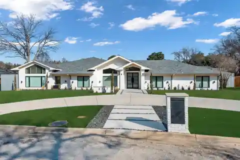 Exceptional Modern New Construction
