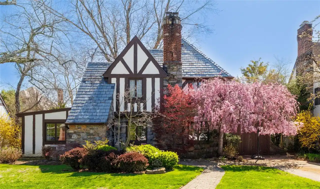Bright and Elegant English Tudor
