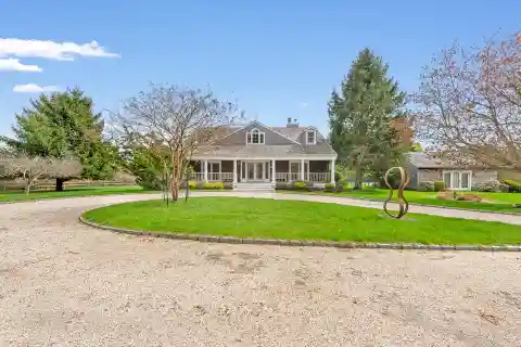 Four Bedroom Rental on One Acre in the Heart of Bridgehampton