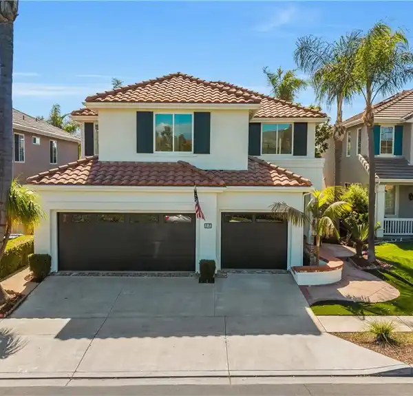 FULLY RENOVATED HOME IN EXCLUSIVE CANYON VIEW