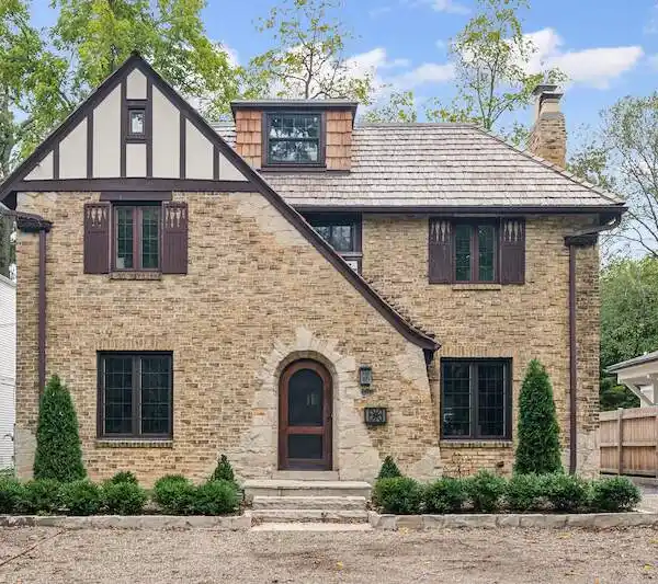 CALIFORNIA COOL MEETS CLASSIC TUDOR-STYLE ARCHITECTURE