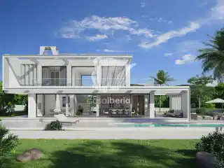 Four Bedroom Contemporary Villa with Stunning Ocean Views