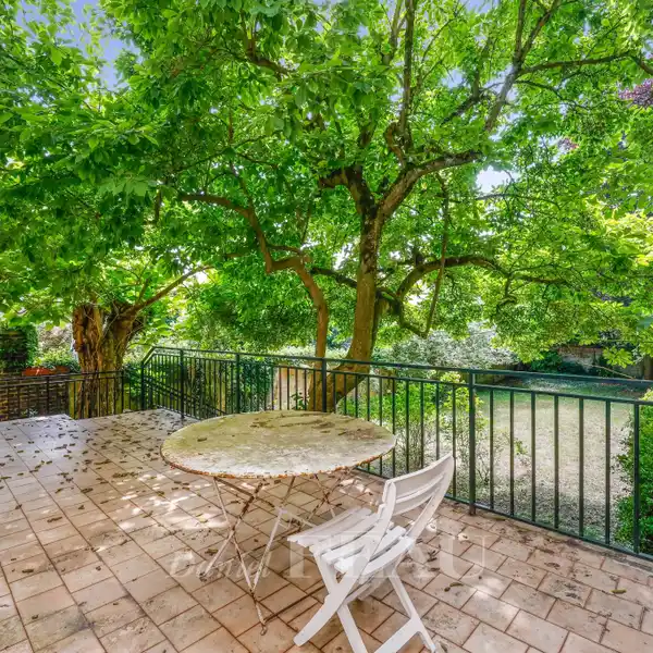 SPACIOUS PROPERTY WITH HUGE POTENTIAL
