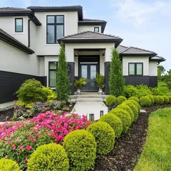 LUXURY AND FUNCTIONALITY IN THE PRESERVE AT FOREST RIDGE ESTATES