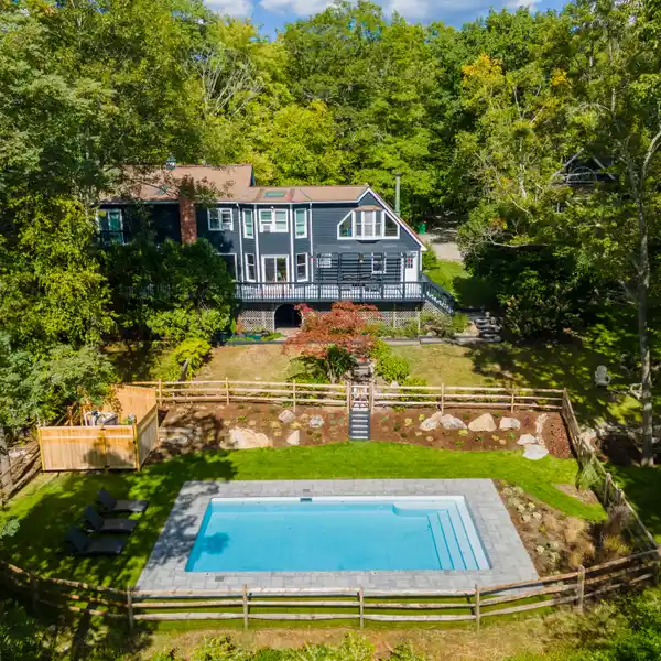 HUDSON VALLEY RETREAT WITH SWEEPING VIEWS