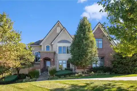 7,000 Sq Ft Luxury Home with Golf Views