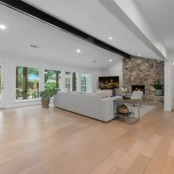 TIMELESS ELEGANCE WITH MODERN LUXURY