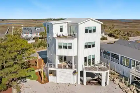 Coastal Luxury Meets Engineering Mastery