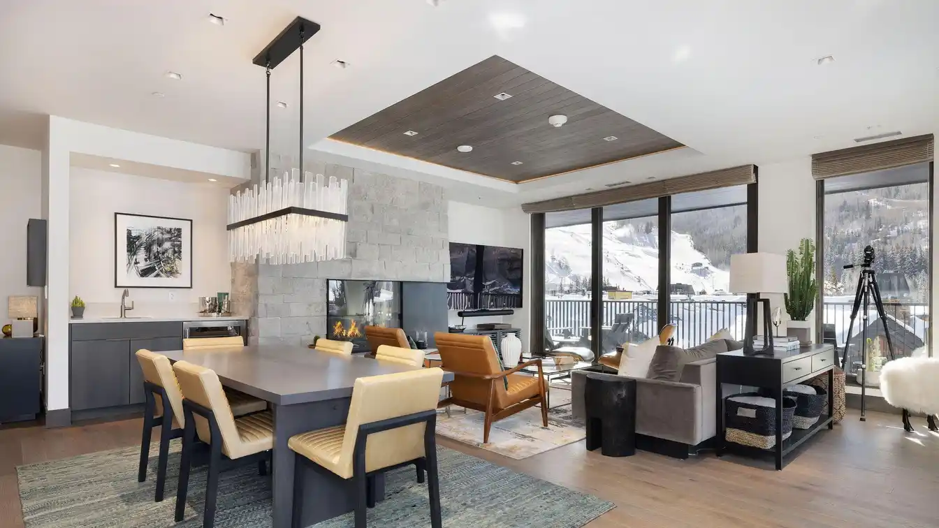 Exceptional Contemporary Condominium at the Altus in Vail Village