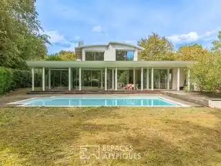 Architect-Designed Contemporary Beauty