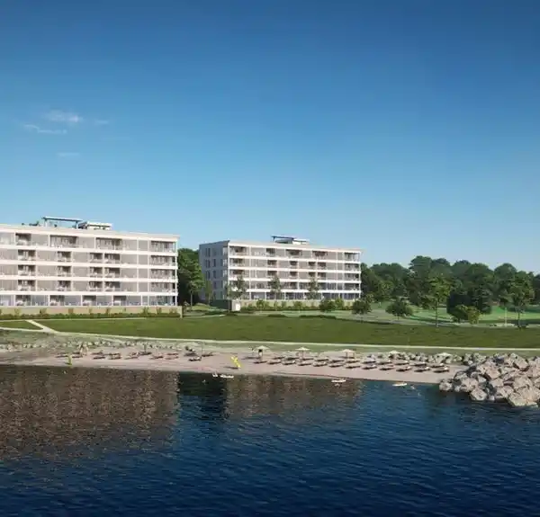 CONTEMPORARY CONDO IN A LAKEFRONT WELLNESS COMMUNITY