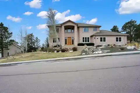 Mountain Shadows Stunner in Amazing Location