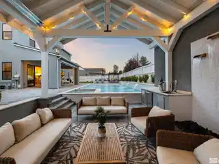 Stunning Private Retreat - Rancharrah Estate