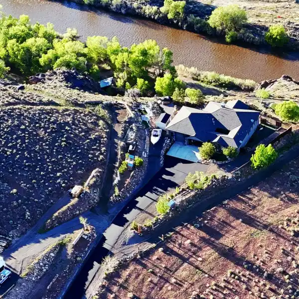 RARE RIVERFRONT PARADISE