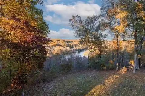 Dreamy Lakeview Retreat on Lake Ann