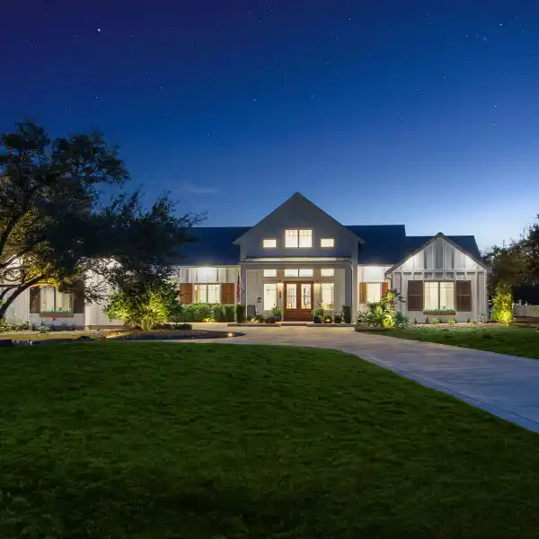 A PERFECT UNION BETWEEN OLD AND NEW