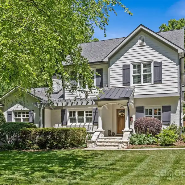 BRIGHT AND OPEN HOME ON A CORNER LOT IN PROVIDENCE PARK