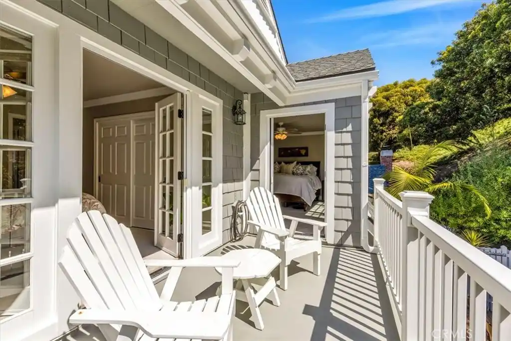 Timeless Cape Cove Residence