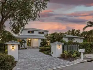 Exceptional Waterfront Sanctuary on Hudson Bayou