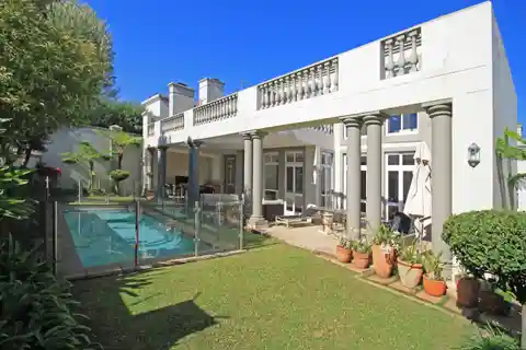 Exclusive Double Security Estate Living Near Hyde Park Corner