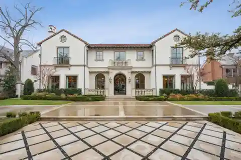 Mediterranean Masterpiece Overlooking Lockhart Park