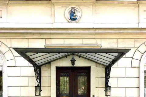 Pustet Villa - Historic City Gem