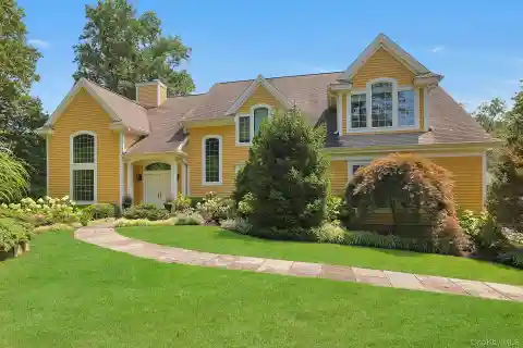 Meticulously Maintained Custom Colonial