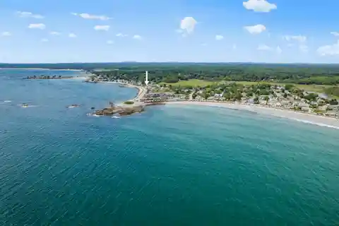 Wonderfully Renovated Oceanfront Condo