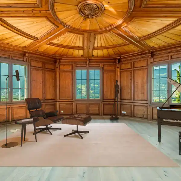 CASTLE LIVING IN ZIZERS: STYLISH, HISTORIC, UNIQUE