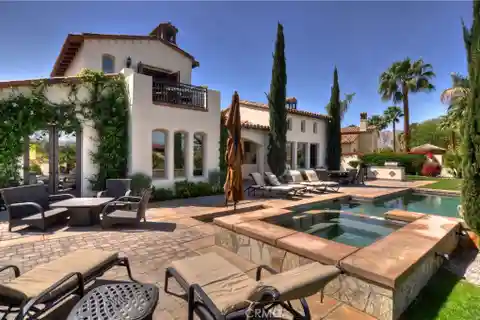 Stunning Lakefront Estate on the Greg Norman Course
