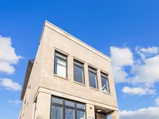Exquisite Luxury Home in the Wolfram Collection