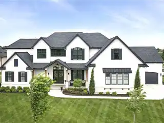 Grand Reserve Living with Designer Finishes